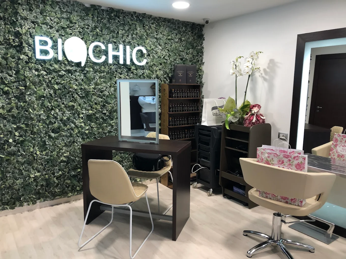 BIOCHIC - Interior design